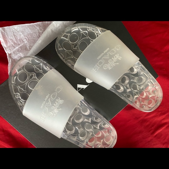 Coach Slides Size 8 - Picture 1 of 4